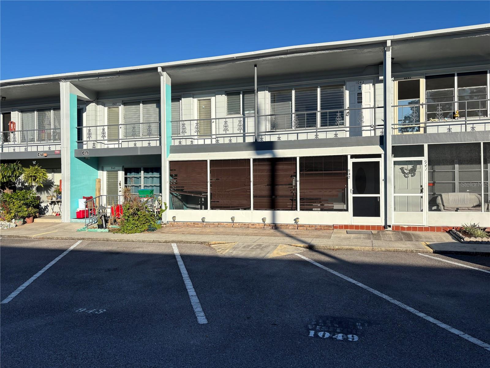 CLEARVIEW OAKS CONDO - Residential