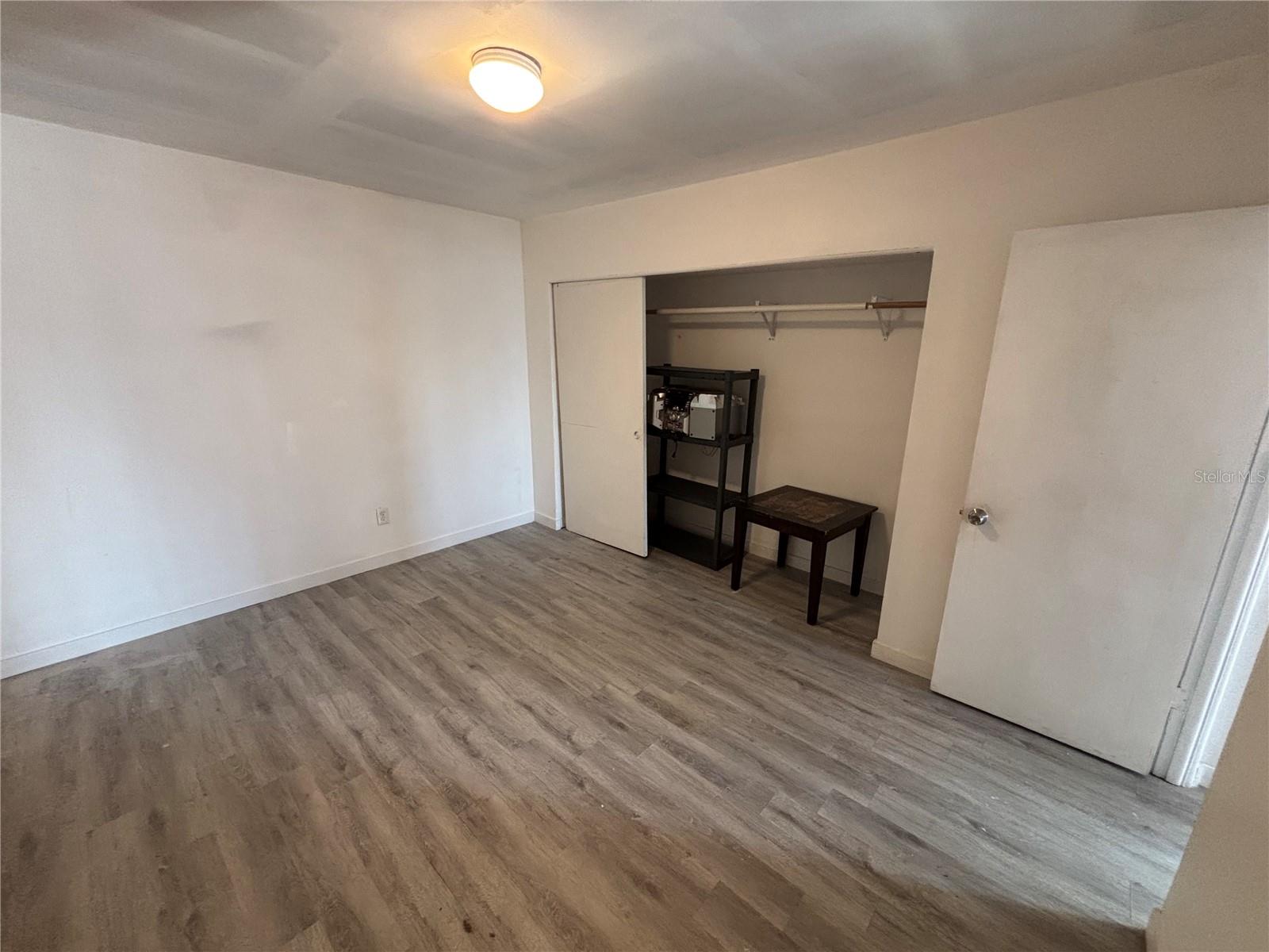 CLEARVIEW OAKS CONDO - Residential