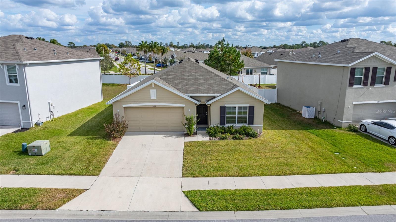 BARRINGTON/STERLING HILL - Residential