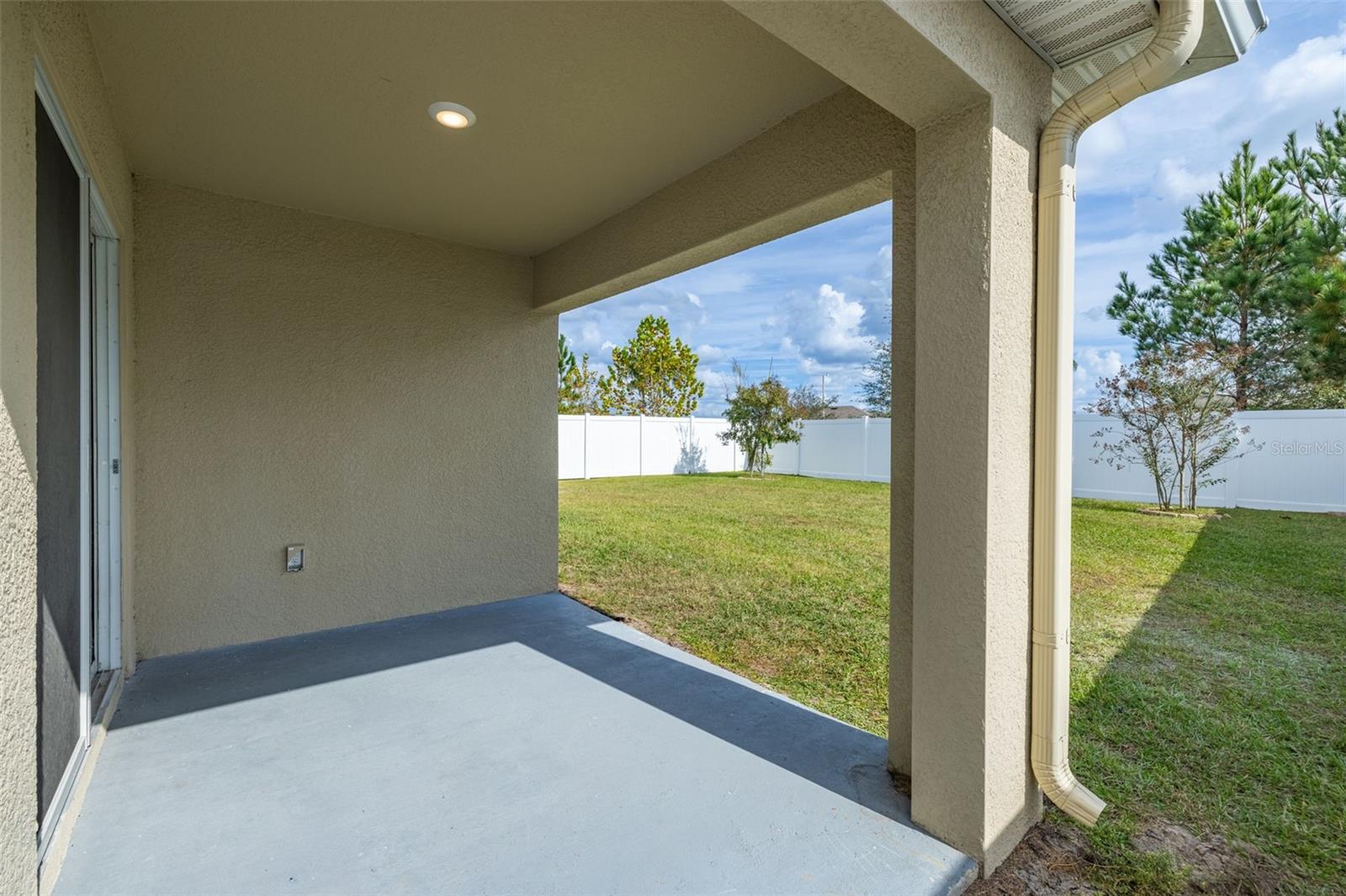 BARRINGTON/STERLING HILL - Residential