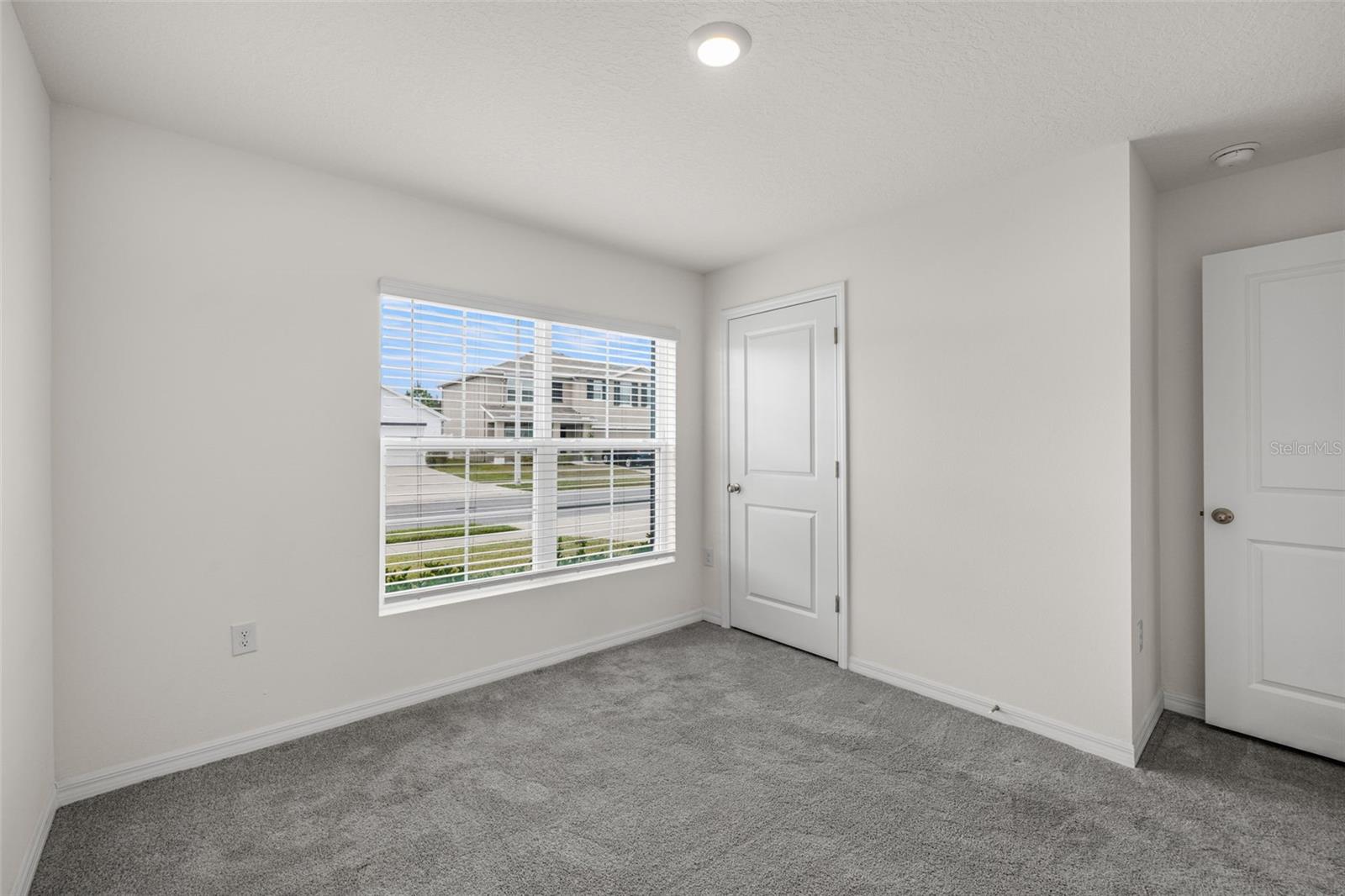 BARRINGTON/STERLING HILL - Residential