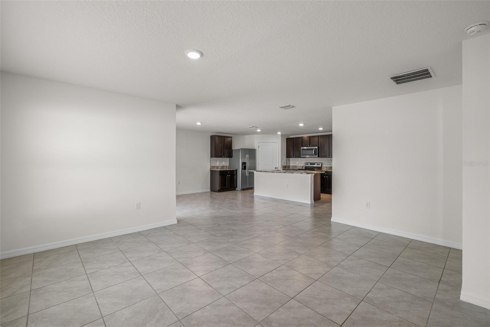 BARRINGTON/STERLING HILL - Residential