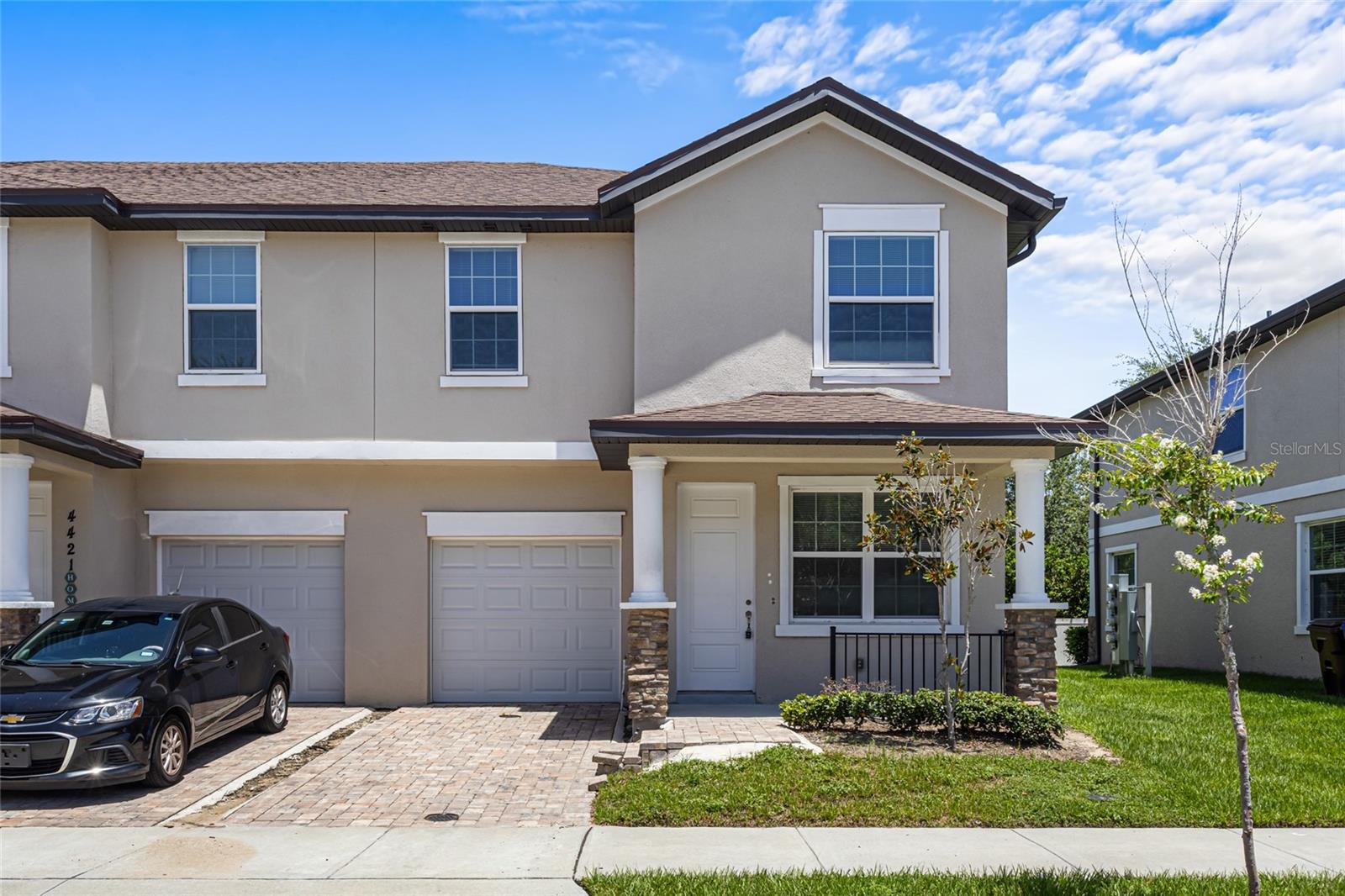 Pristine townhome in the Gated Community of Summer Flowers: Turnkey Investment:** Built in 2021, this unit promise low-maintenance living with an exterior managed by the HOA, so you can focus on maximizing rental income instead of worrying about ongoing repairs. Residents will enjoy easy access to a sparkling community pool, perfect for relaxation and leisure. The low HOA fees enhance your cash flow potential, ensuring this property remain a lucrative addition to your portfolio. Occupancy Status: unit stands vacant, IN THE RENTAL PROCESS AT THIS TIME TO OBTAIN NEW TENANT. 4 unit portfolio also available to purchase, separate listing MLS #
Location Benefits: Nestled in a peaceful gated community that combines security with a neighborhood feel.
Proximity to local amenities, shopping, and entertainment make these units highly desirable for potential tenants, or as primary residence.
Explore this opportunity from the comfort of your home through our detailed virtual tour attached-- See everything without stepping out.
Don't let this opportunity slip away! Call today for more information, schedule a tour, or discuss how this investment can work for you.
For private inquiries and guided tours, reach out to our dedicated sales team. Secure this cash-flow investment now and watch your portfolio thrive!