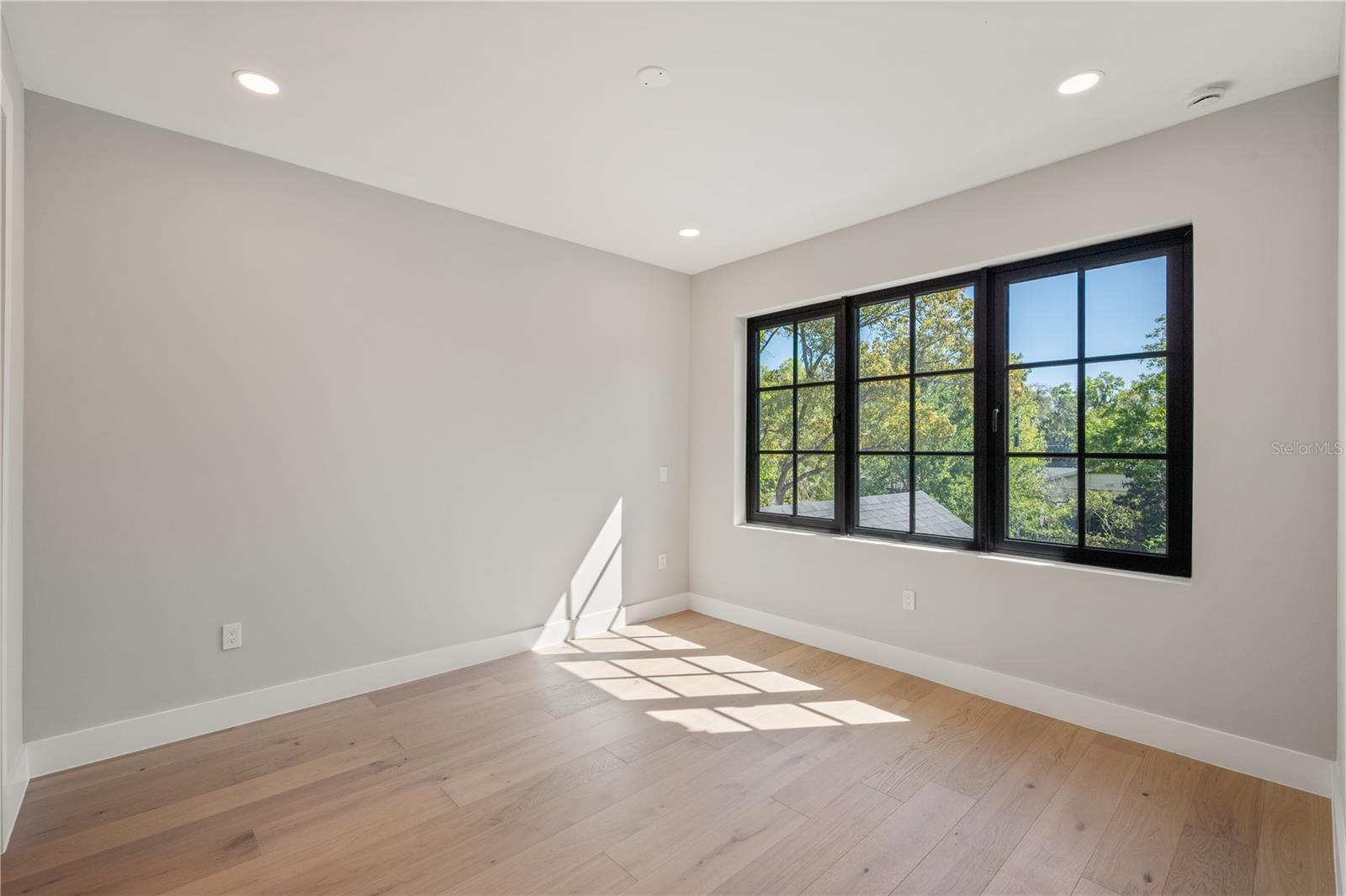 COMSTOCK PARK - Residential