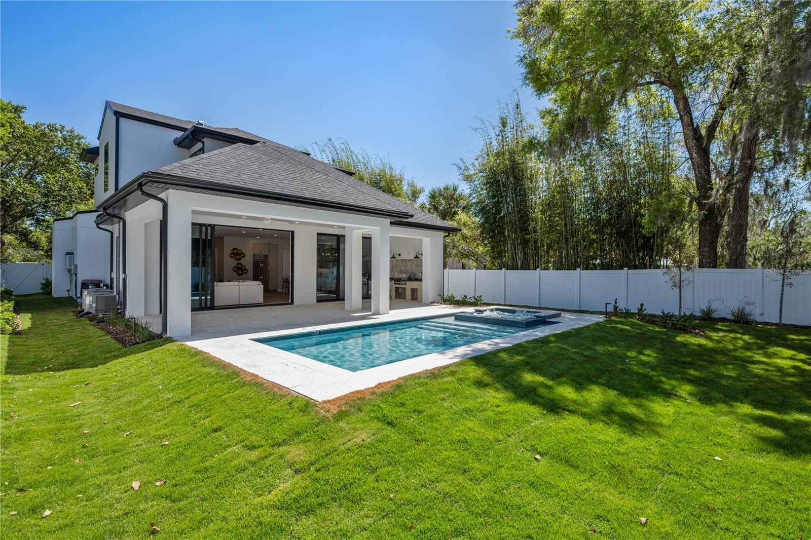 COMSTOCK PARK - Residential