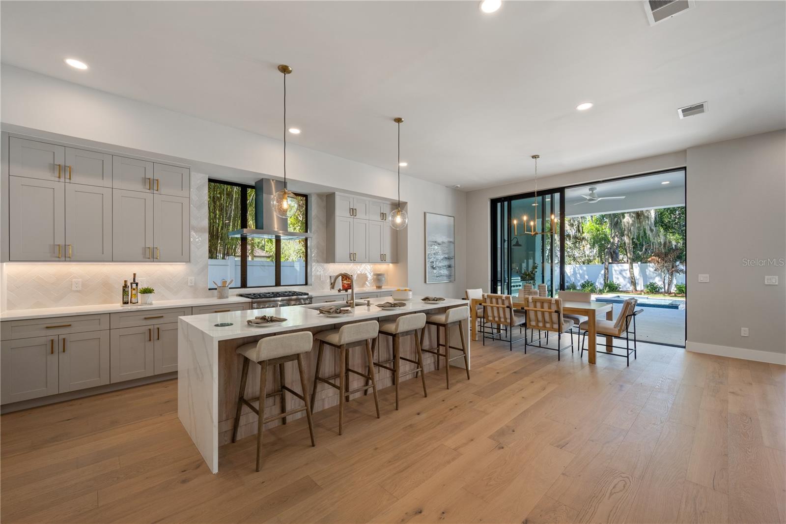 COMSTOCK PARK - Residential