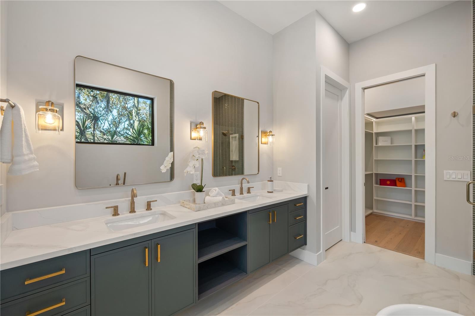 COMSTOCK PARK - Residential