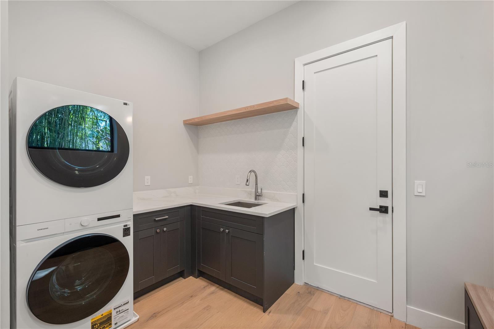 COMSTOCK PARK - Residential