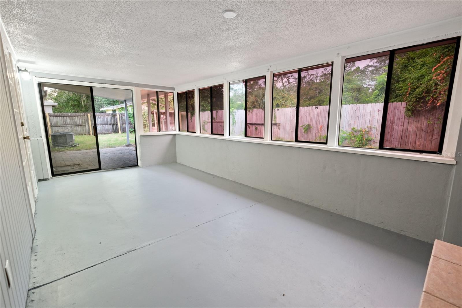 IMPERIAL ESTATES - Residential