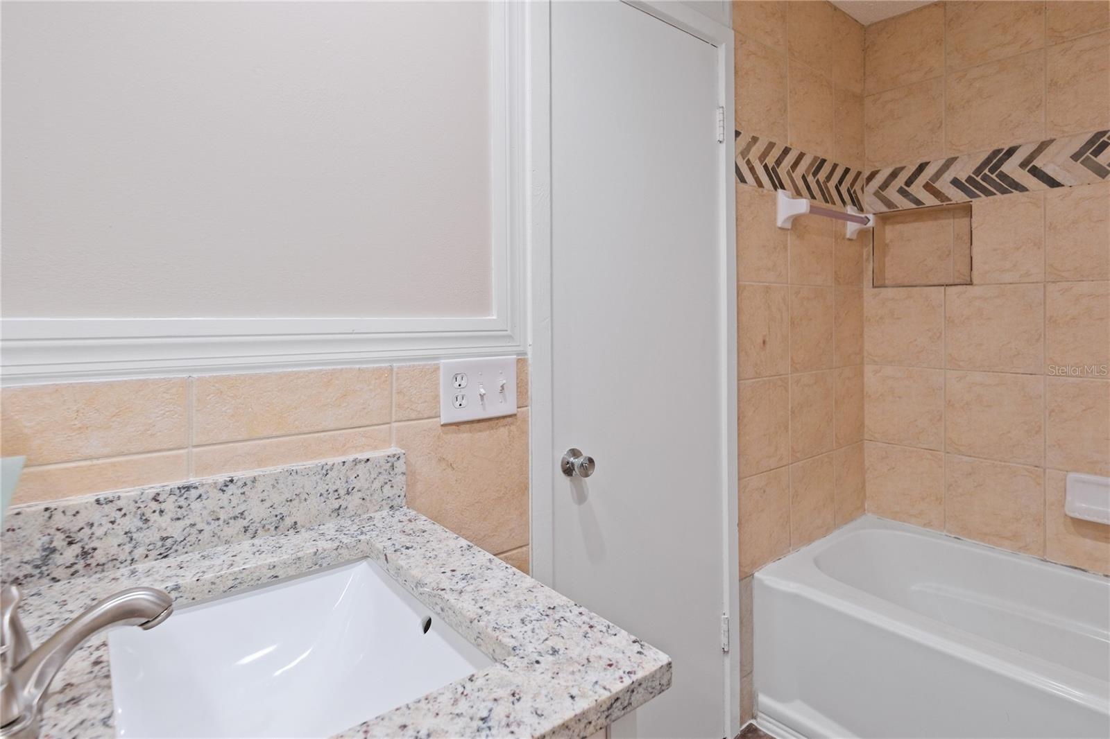 IMPERIAL ESTATES - Residential