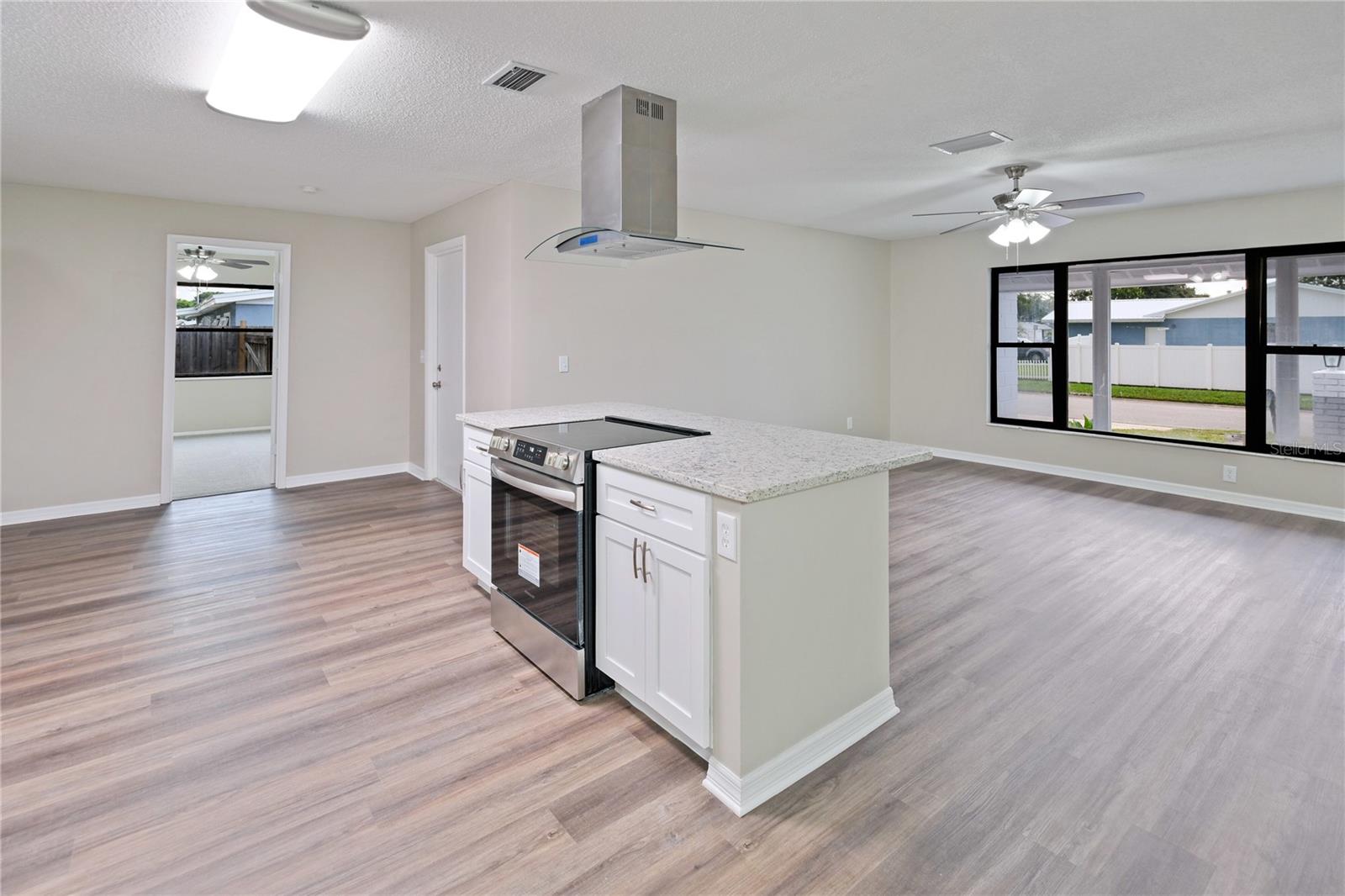 IMPERIAL ESTATES - Residential