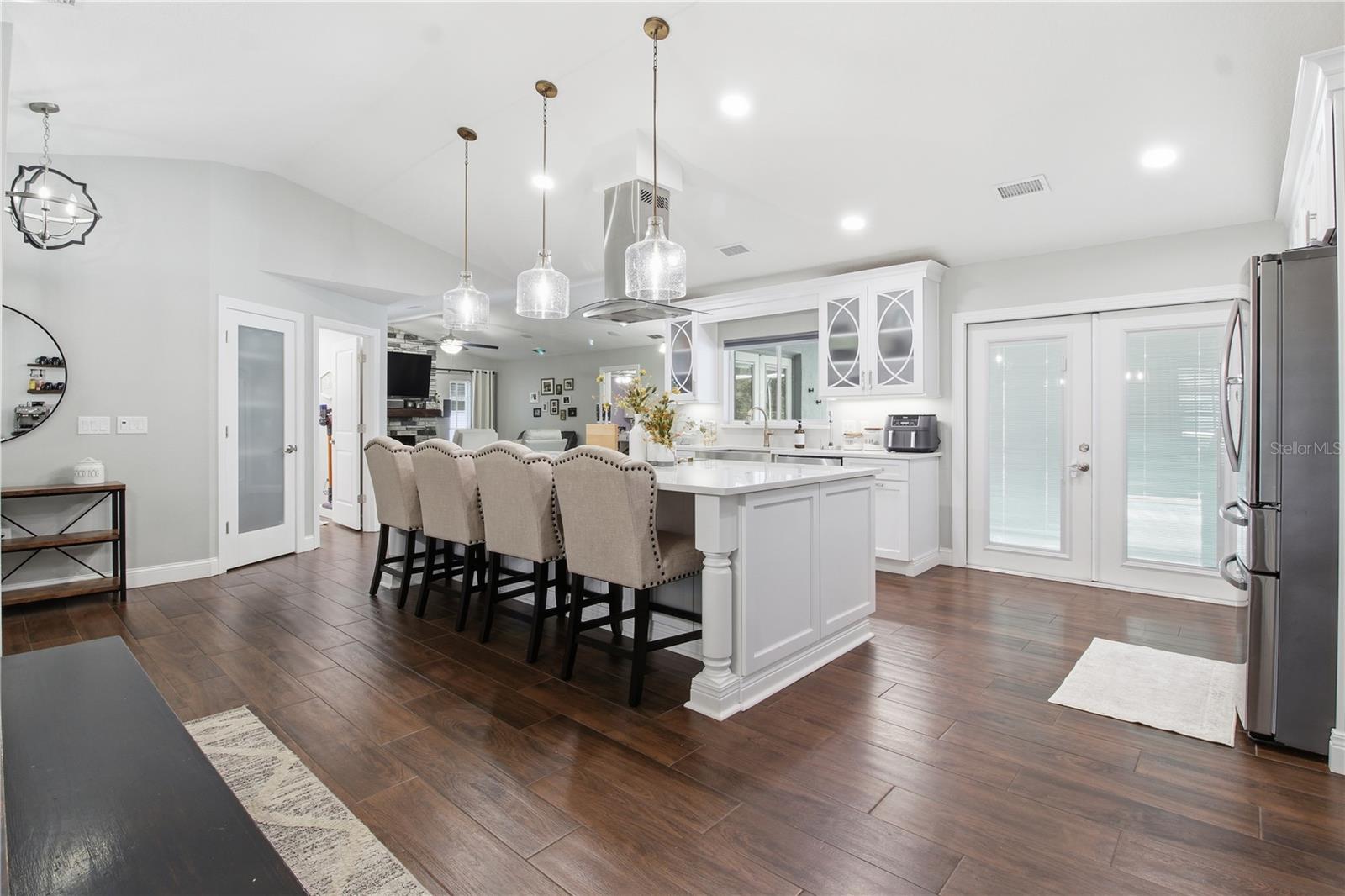 2535 SLEEPY HOLLOW LANE