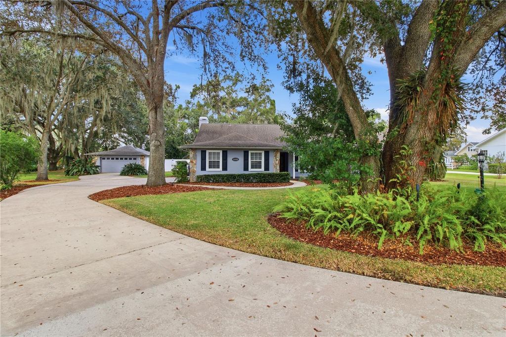 Photo of 2535 Sleepy Hollow Lane, Lakeland, FL 33810 (MLS # L4957583)