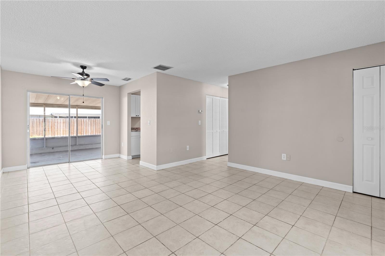 SEVEN SPGS HOMES - Residential