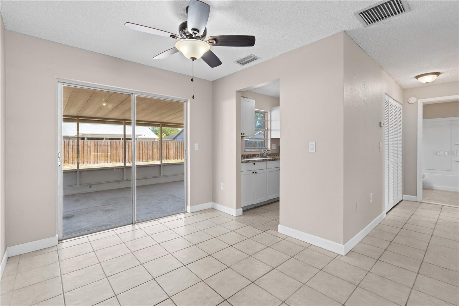 SEVEN SPGS HOMES - Residential
