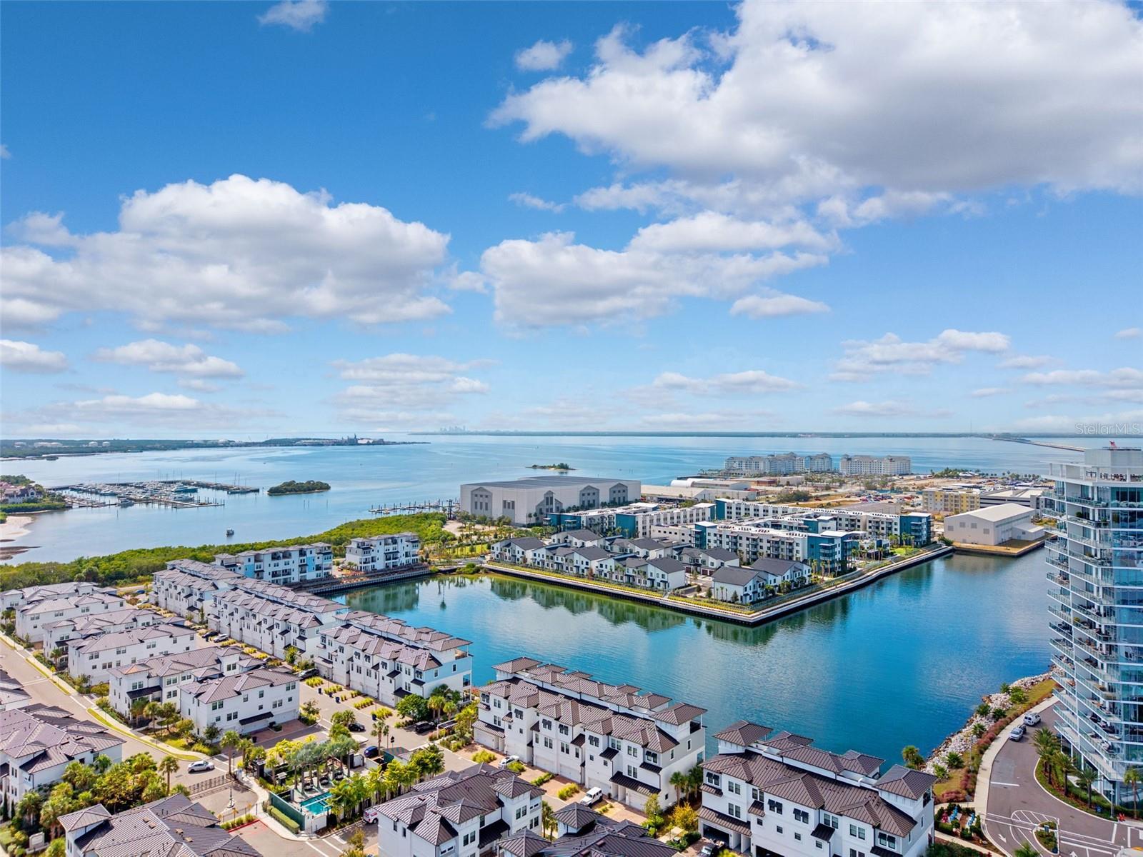 WESTSHORE TWNHMS - Residential