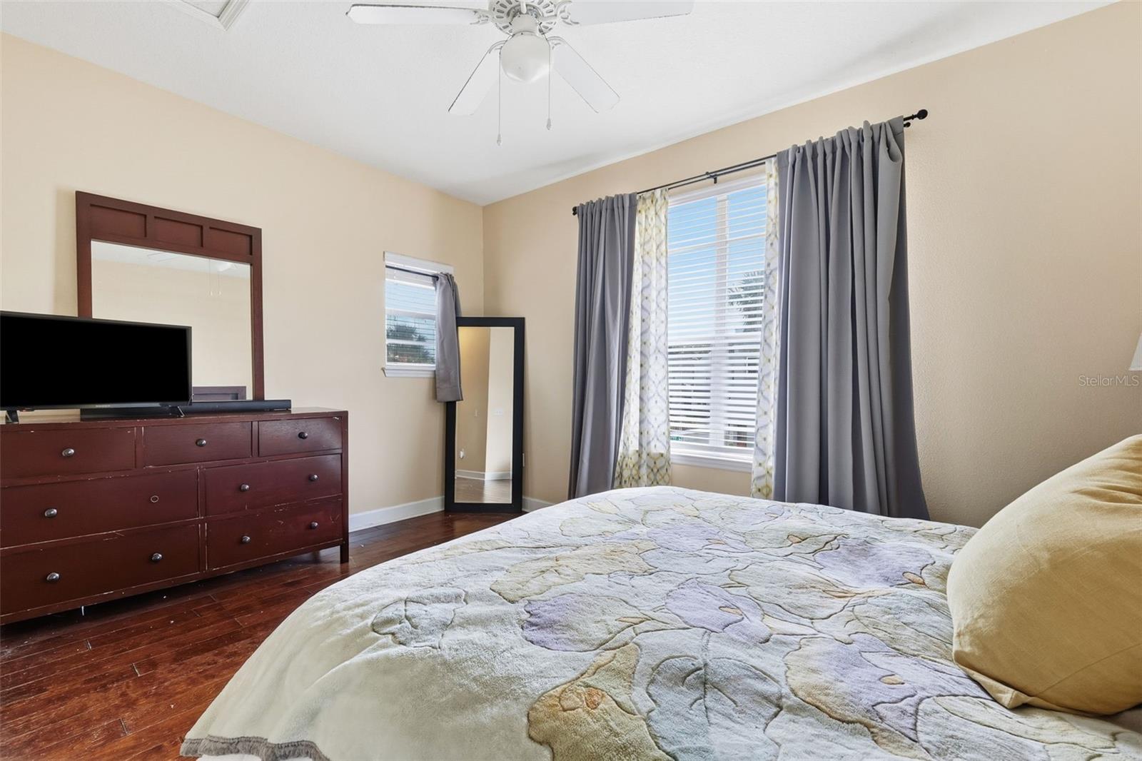 WESTSHORE TWNHMS - Residential