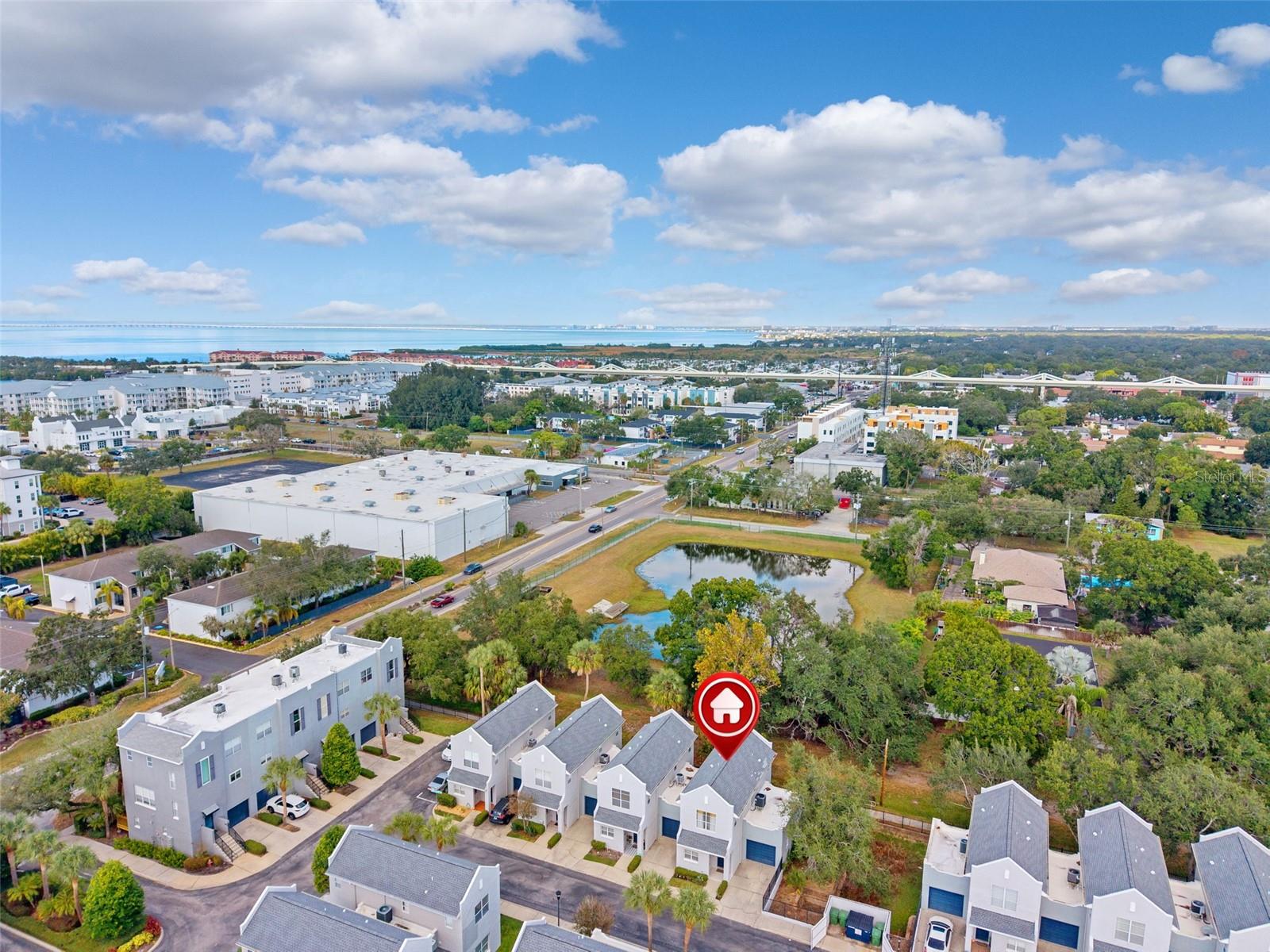 WESTSHORE TWNHMS - Residential