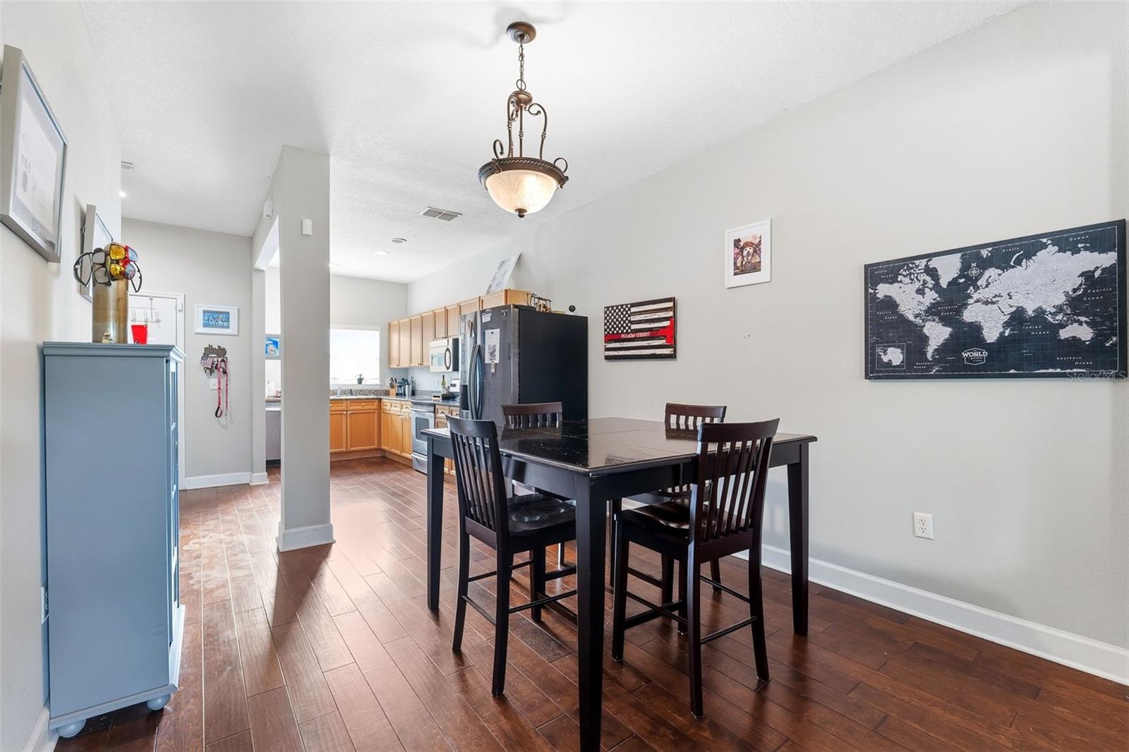 WESTSHORE TWNHMS - Residential