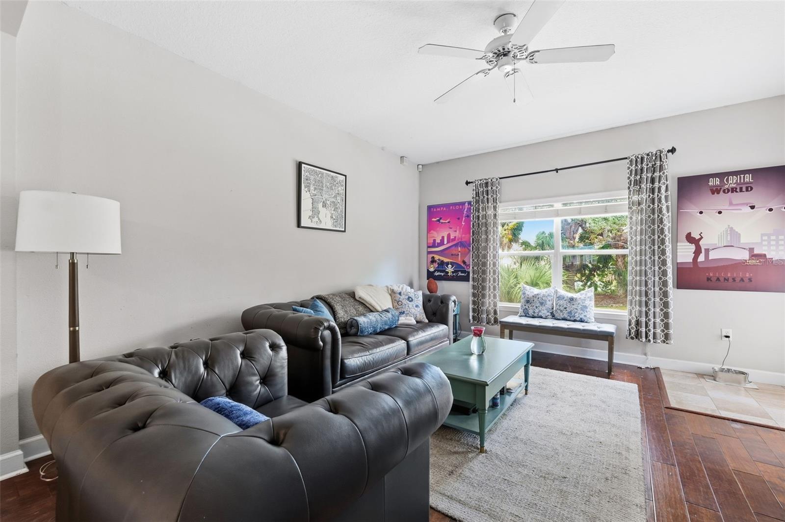 WESTSHORE TWNHMS - Residential