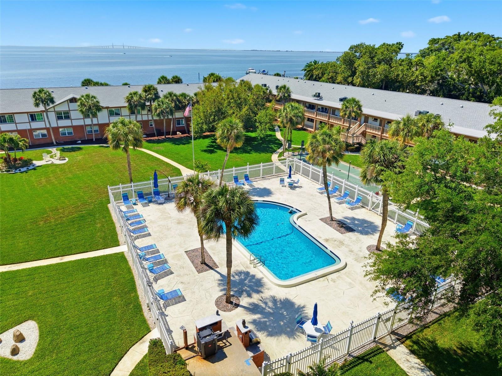 VELVET CLOAKE CONDO - Residential