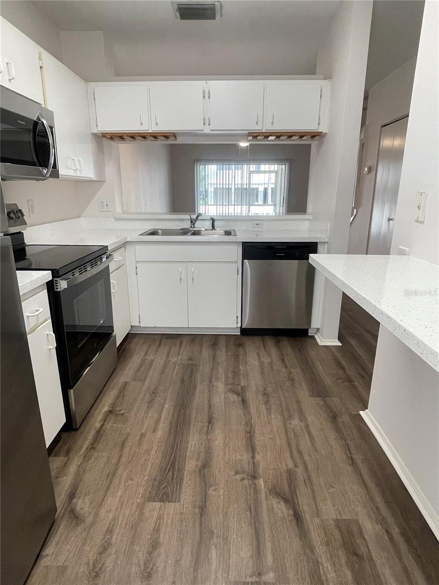 BAYSIDE KEY PH II - Residential Lease