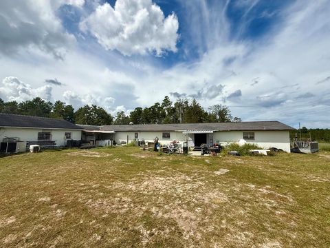 Tiny photo for 12850 Us Highway 27 Alt, Williston, FL 32696 (MLS # GC534514)