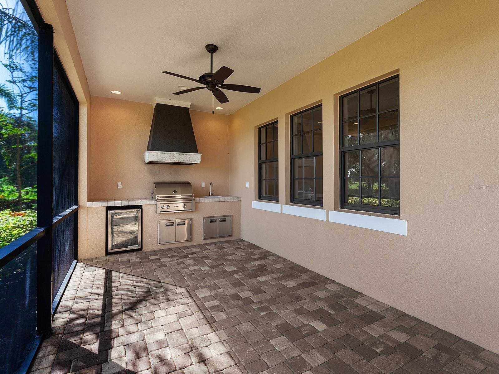 COUNTRY CLUB EAST AT LAKEWOOD RANCH - Residential