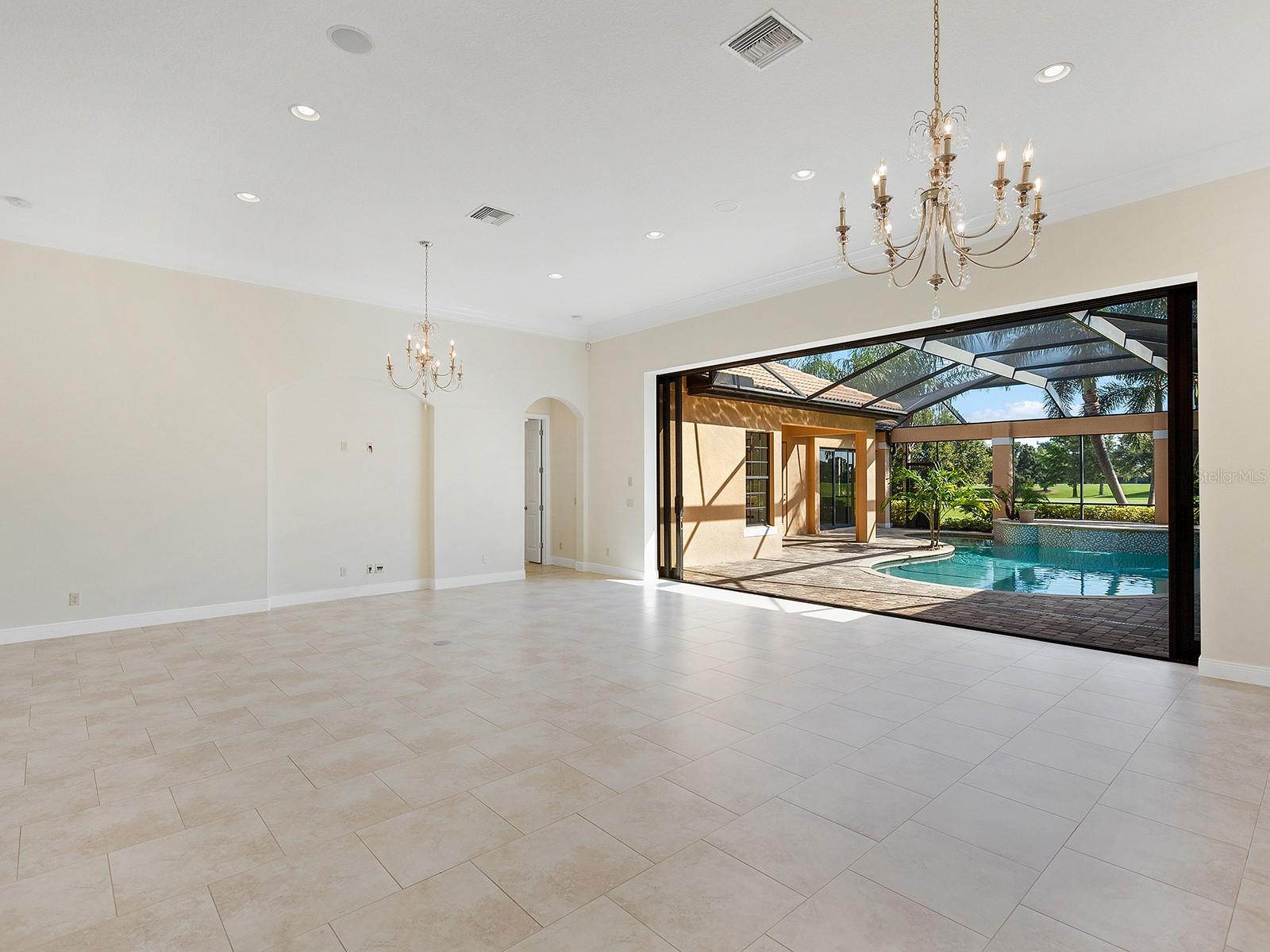 COUNTRY CLUB EAST AT LAKEWOOD RANCH - Residential