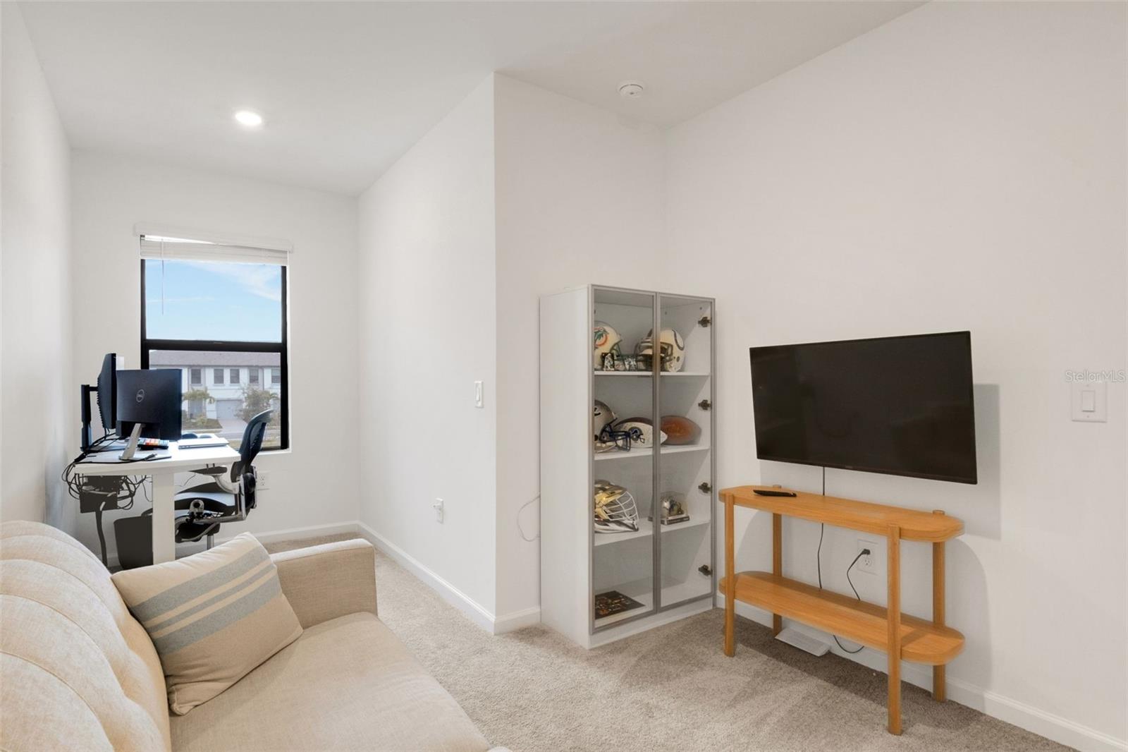 AVANTI/WATERSIDE - Residential