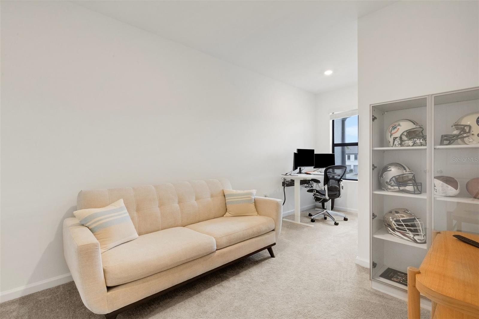 AVANTI/WATERSIDE - Residential