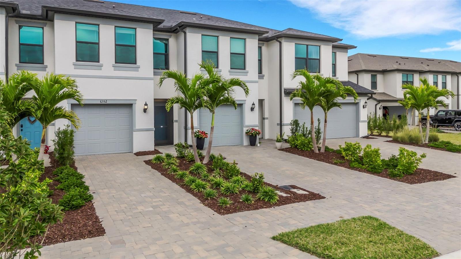 AVANTI/WATERSIDE - Residential