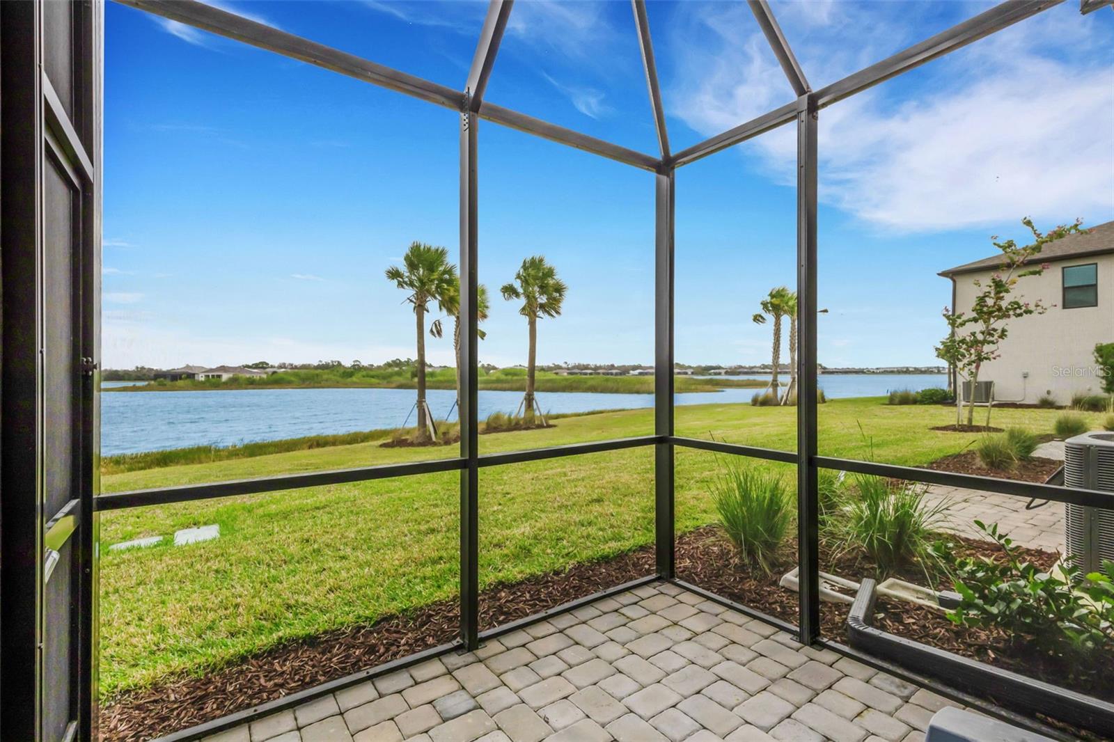 AVANTI/WATERSIDE - Residential