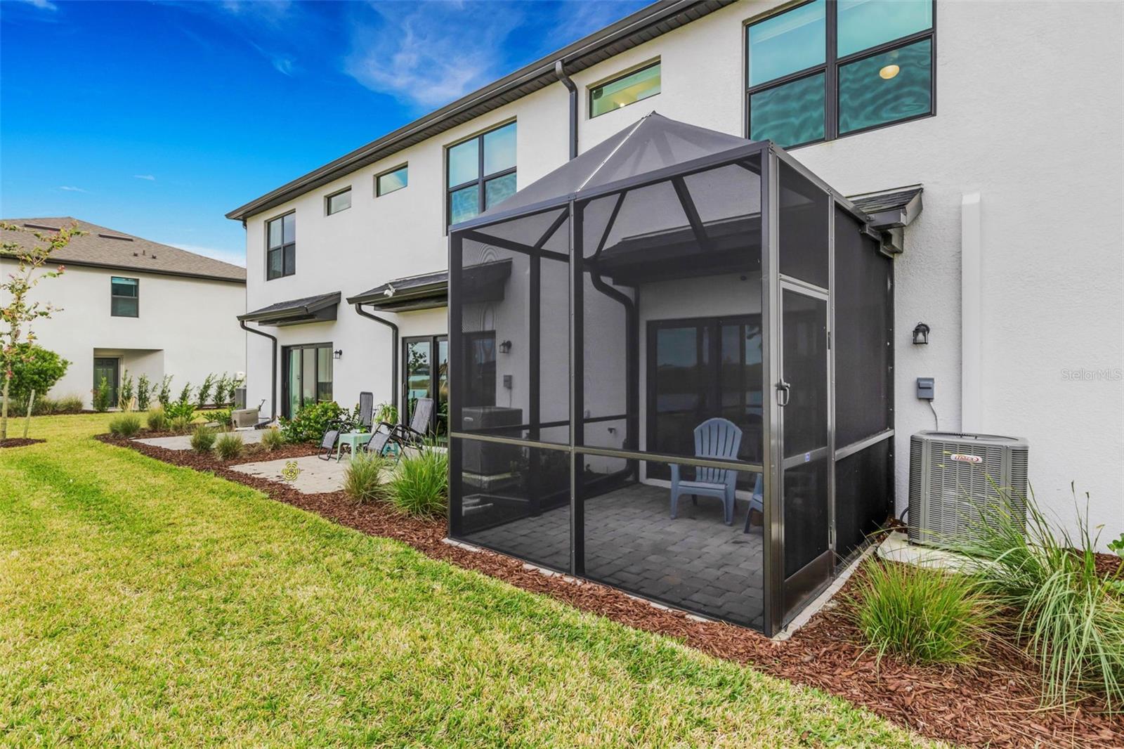 AVANTI/WATERSIDE - Residential