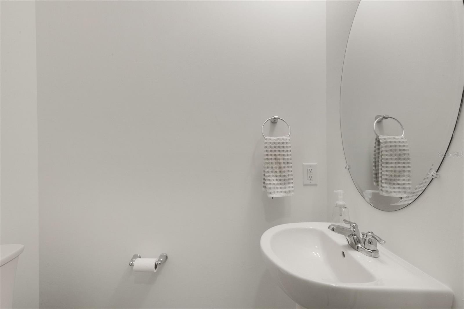 AVANTI/WATERSIDE - Residential