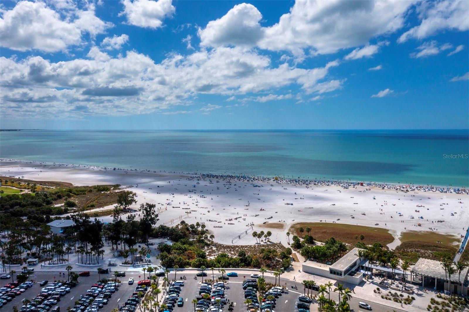 SIESTA ISLES - Residential