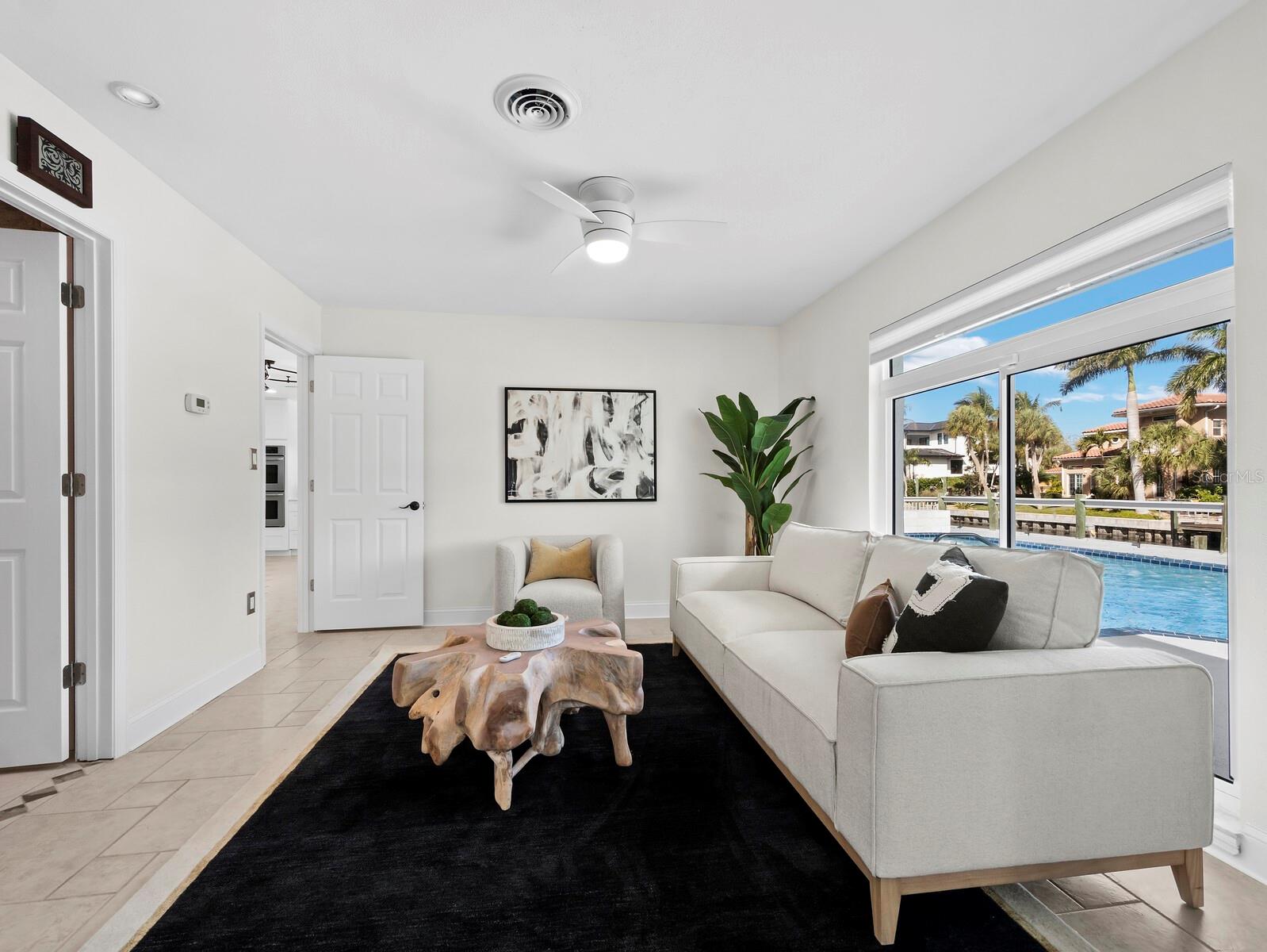 SIESTA ISLES - Residential