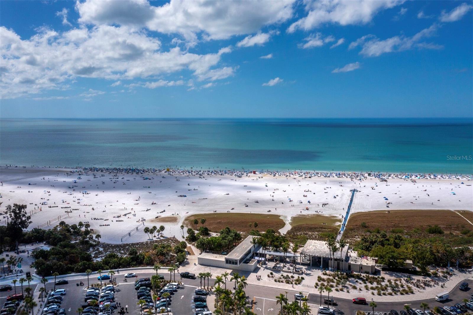 SIESTA ISLES - Residential