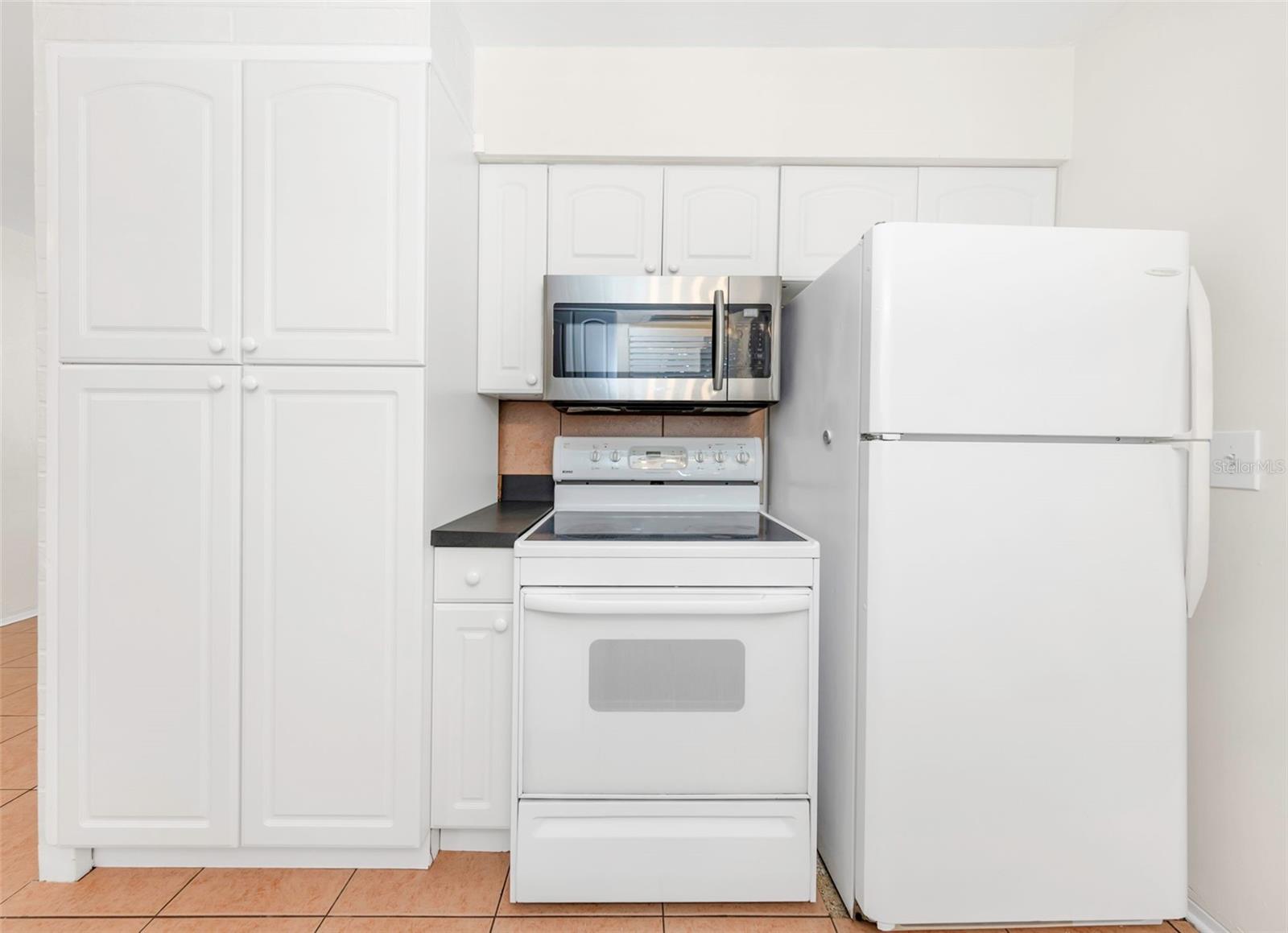 RIDGEWOOD LAKES UNIT - Residential