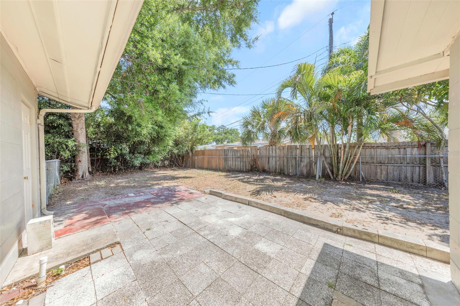 RIDGEWOOD LAKES UNIT - Residential