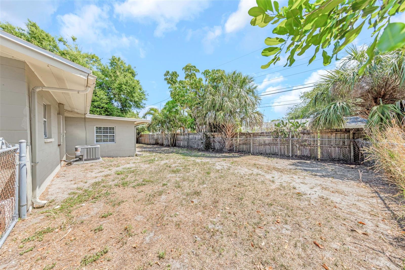 RIDGEWOOD LAKES UNIT - Residential