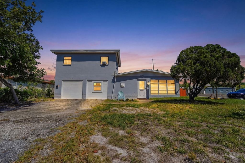 Photo of 3235 Emerson Avenue S, St Petersburg, FL 33712 (MLS # TB8510758)