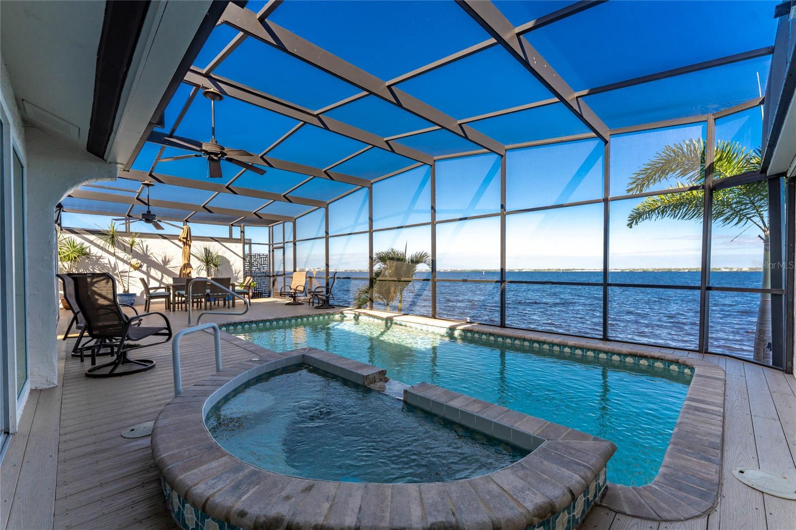 EMERALD POINTE VILLAS PH 02 - Residential