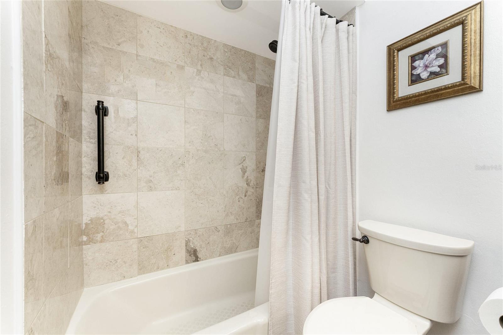 EMERALD POINTE VILLAS PH 02 - Residential