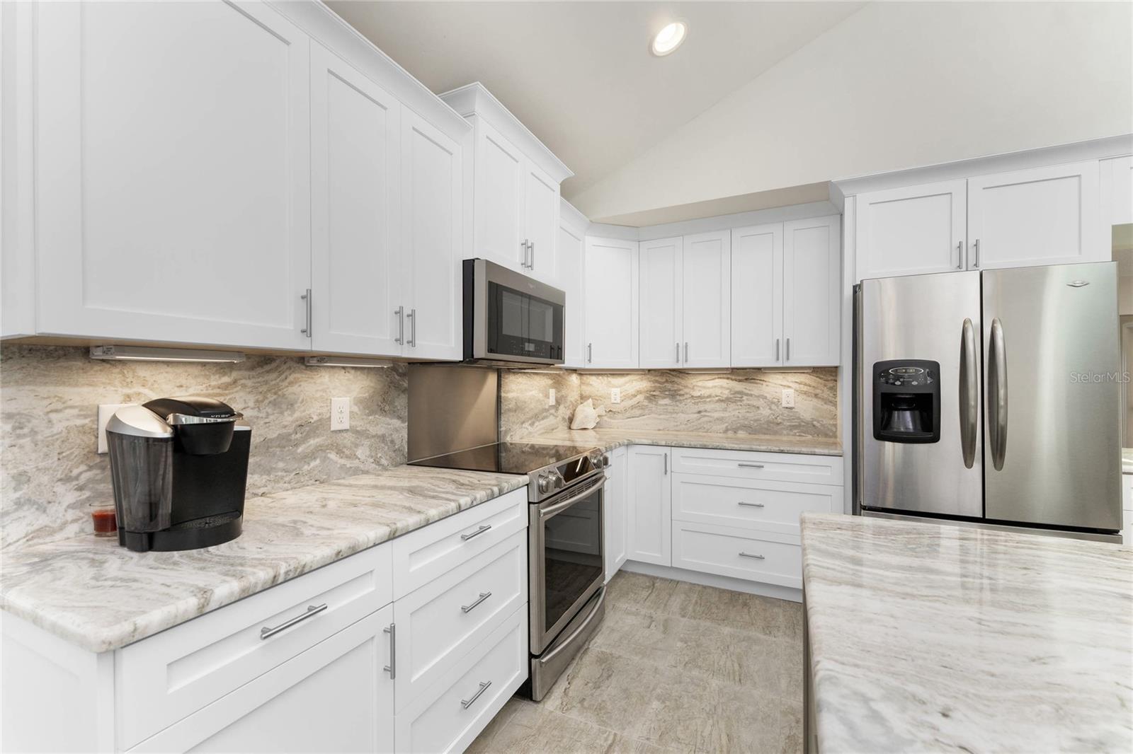 EMERALD POINTE VILLAS PH 02 - Residential