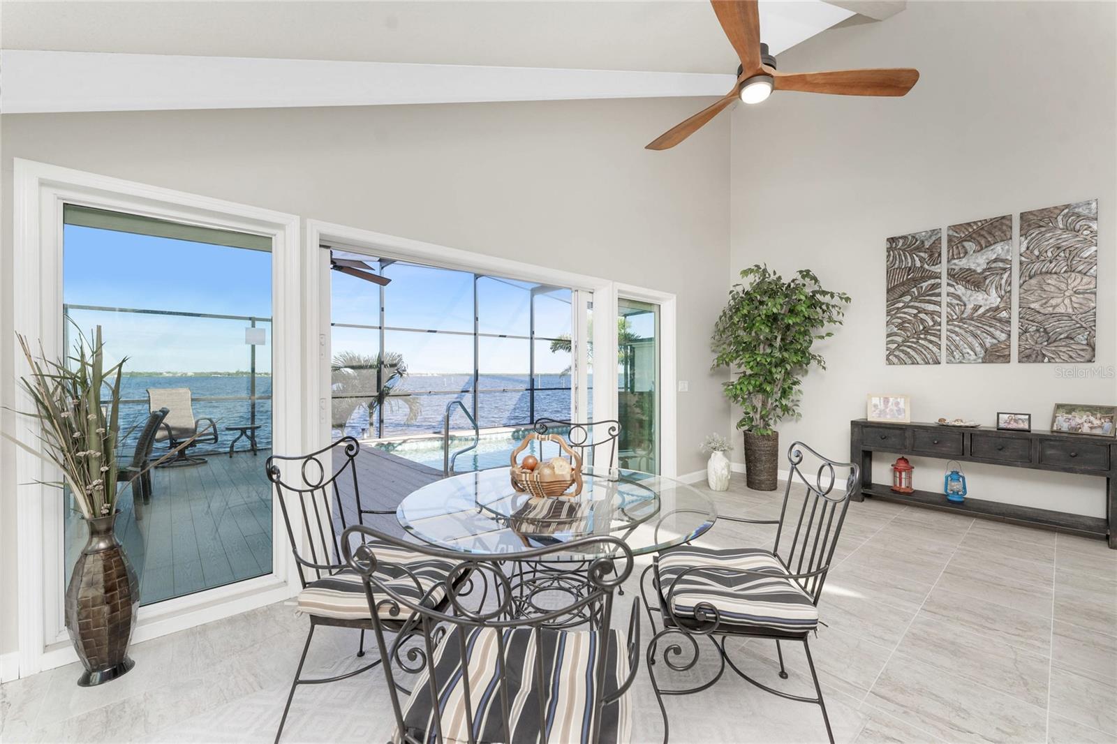 EMERALD POINTE VILLAS PH 02 - Residential