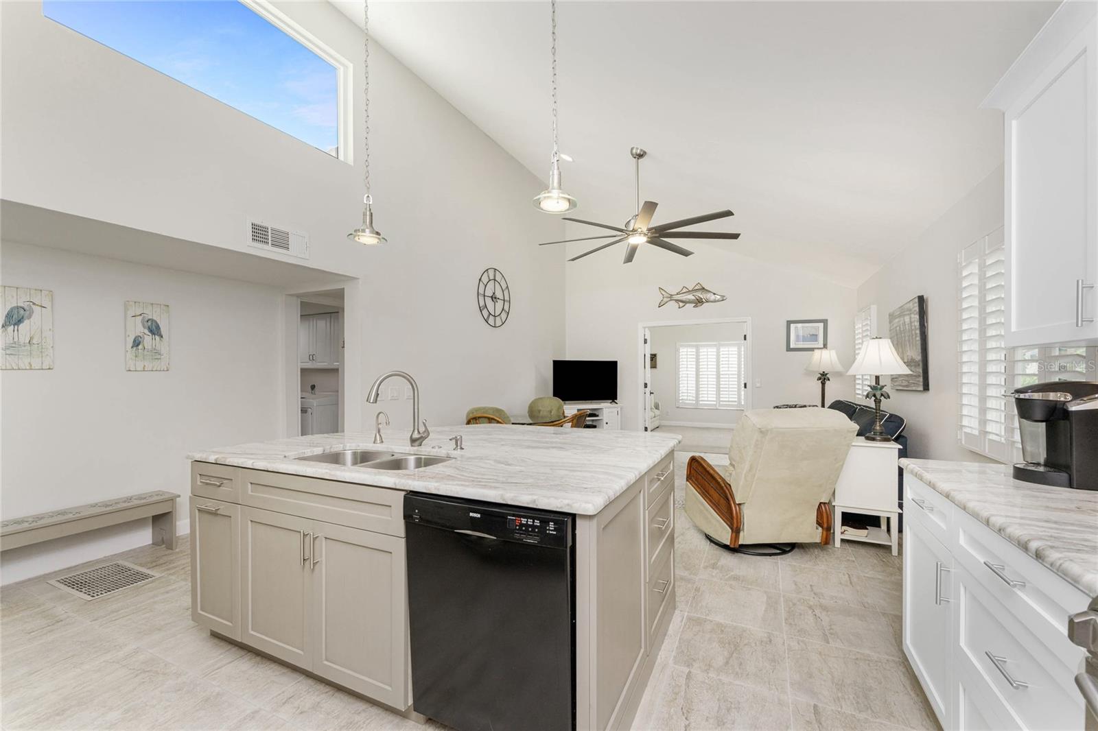 EMERALD POINTE VILLAS PH 02 - Residential