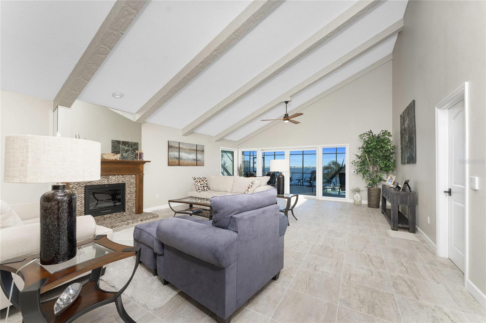 EMERALD POINTE VILLAS PH 02 - Residential