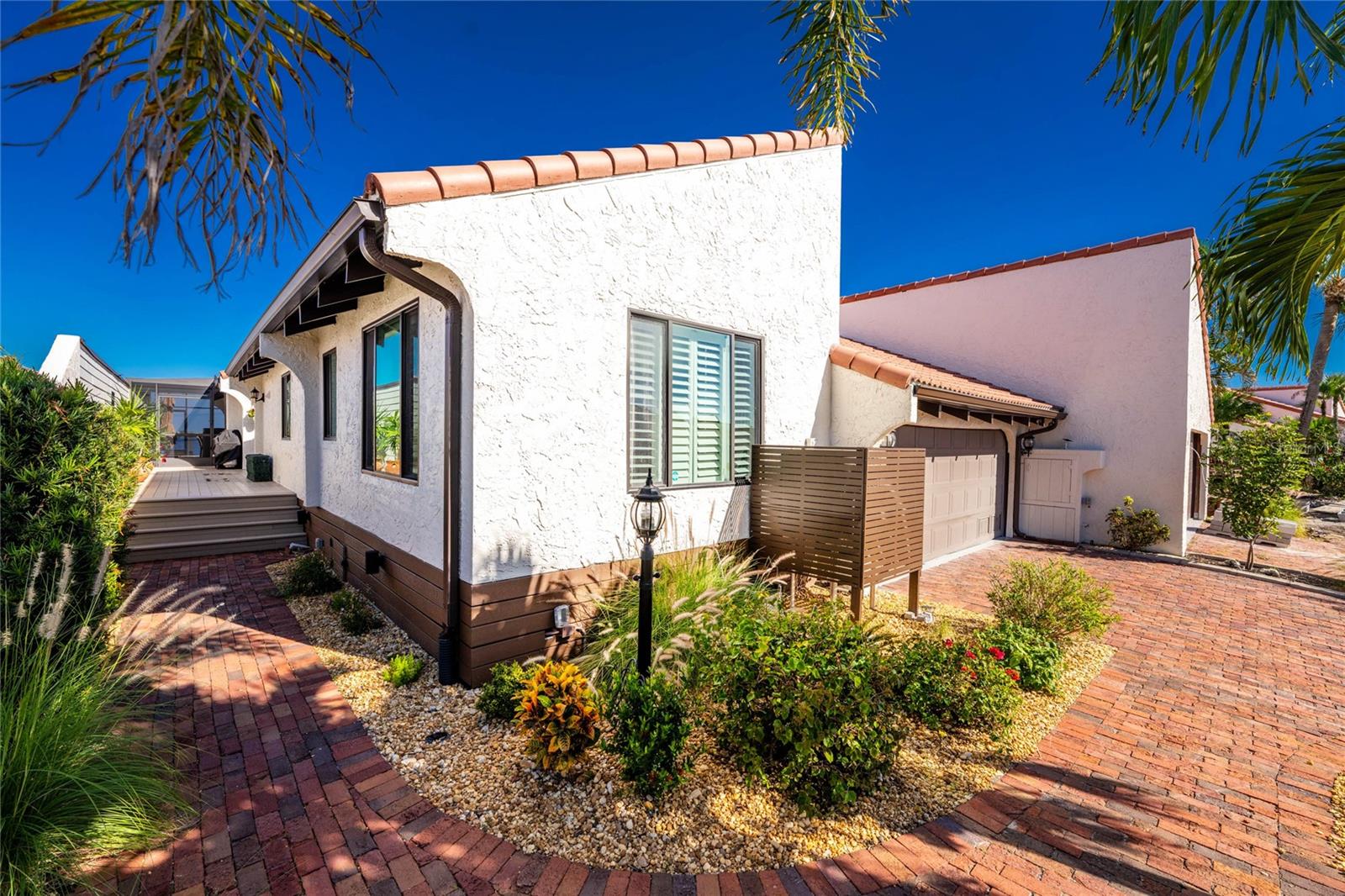 EMERALD POINTE VILLAS PH 02 - Residential