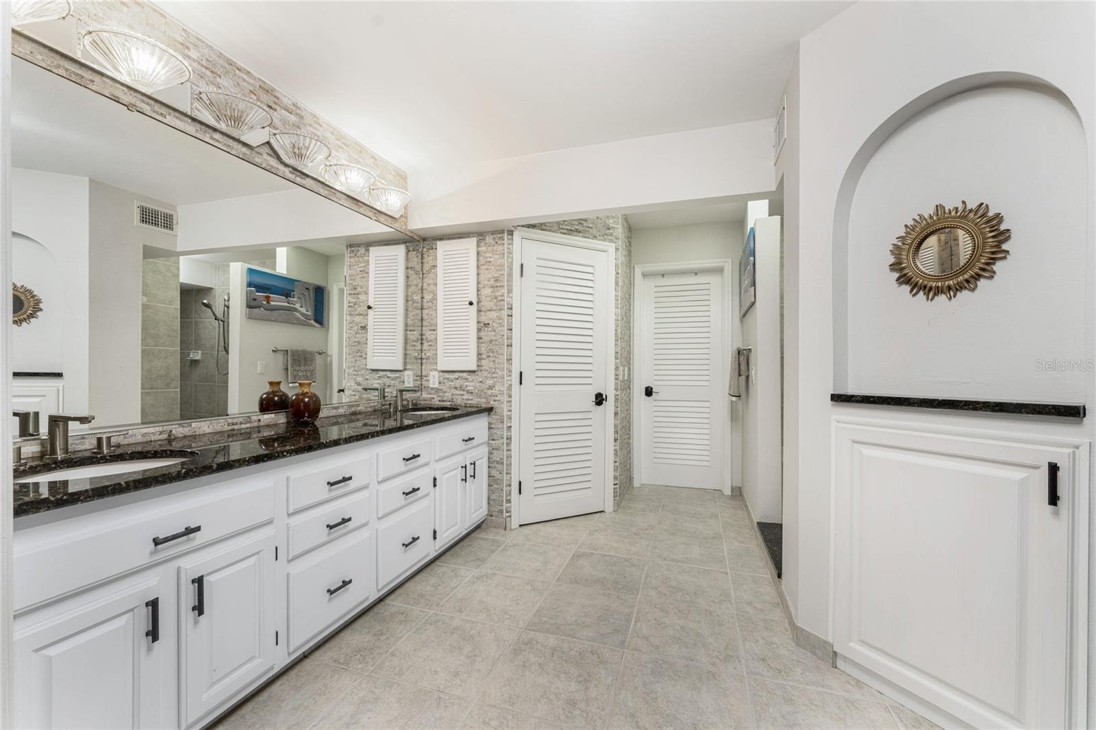 EMERALD POINTE VILLAS PH 02 - Residential